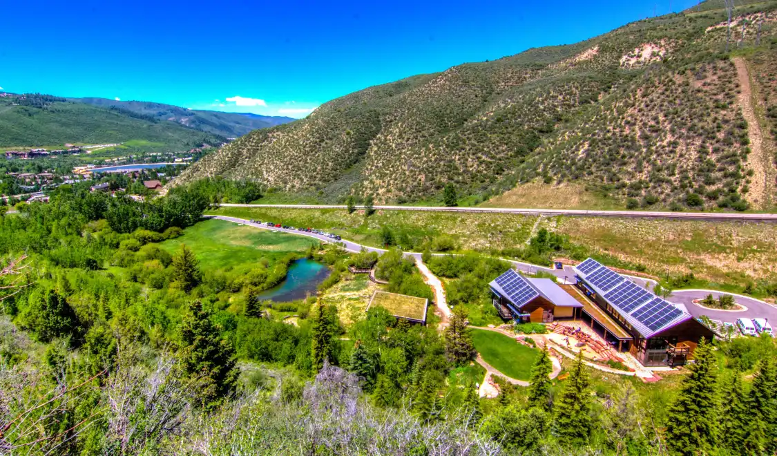Hotel in zona Walking Mountains Science Center