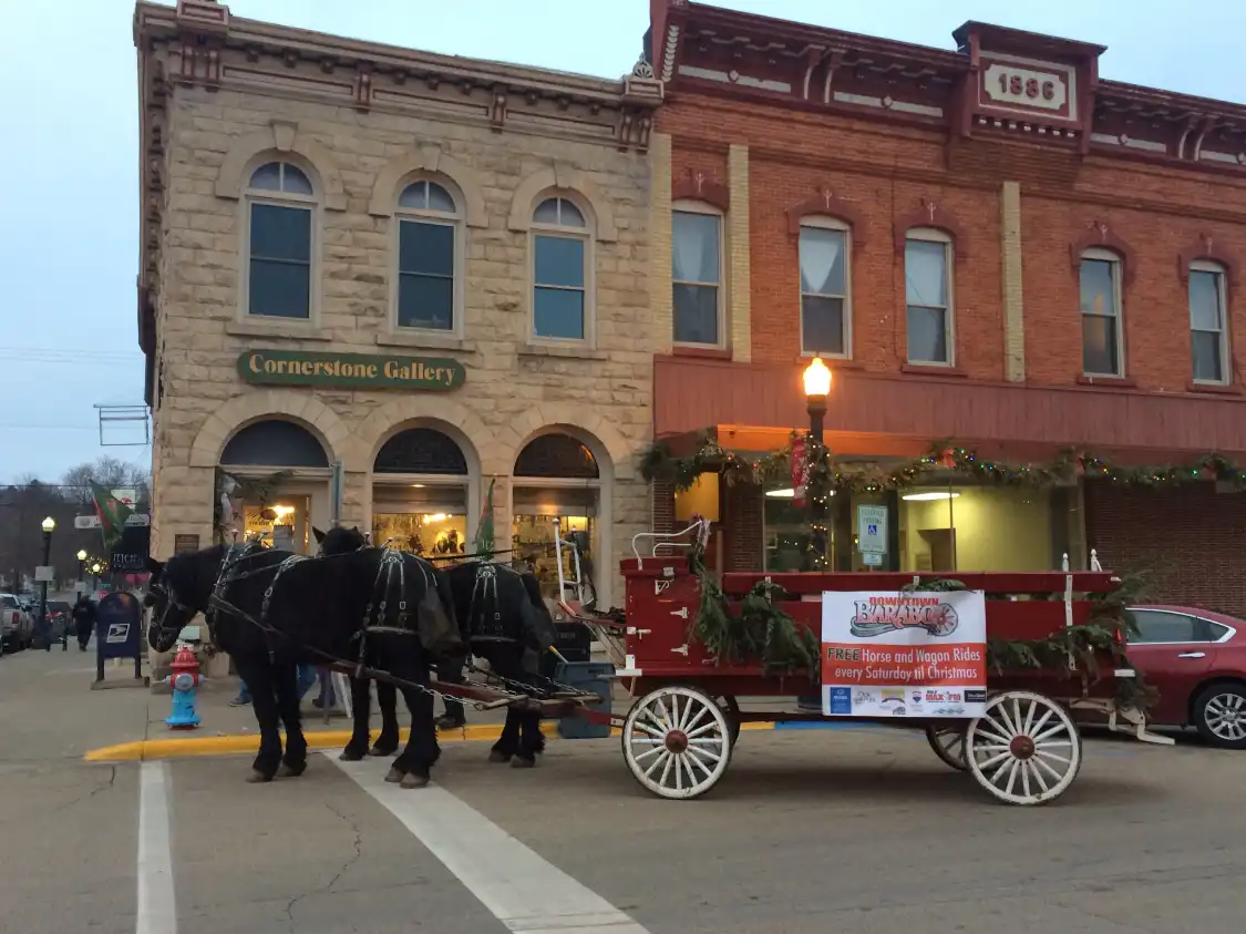 Hotels near Cornerstone Gallery