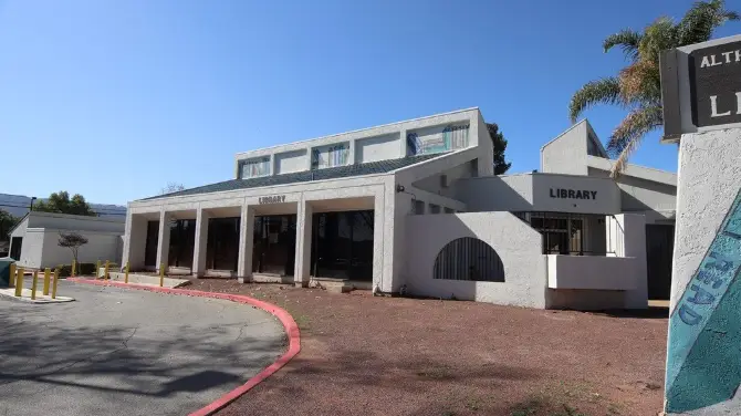 1_Lake Elsinore Library