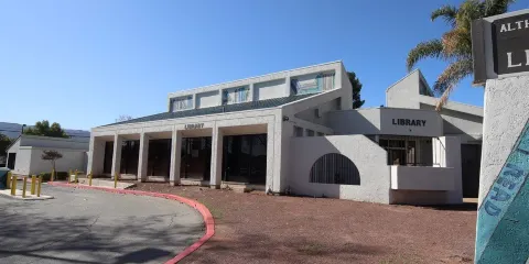 Lake Elsinore Library