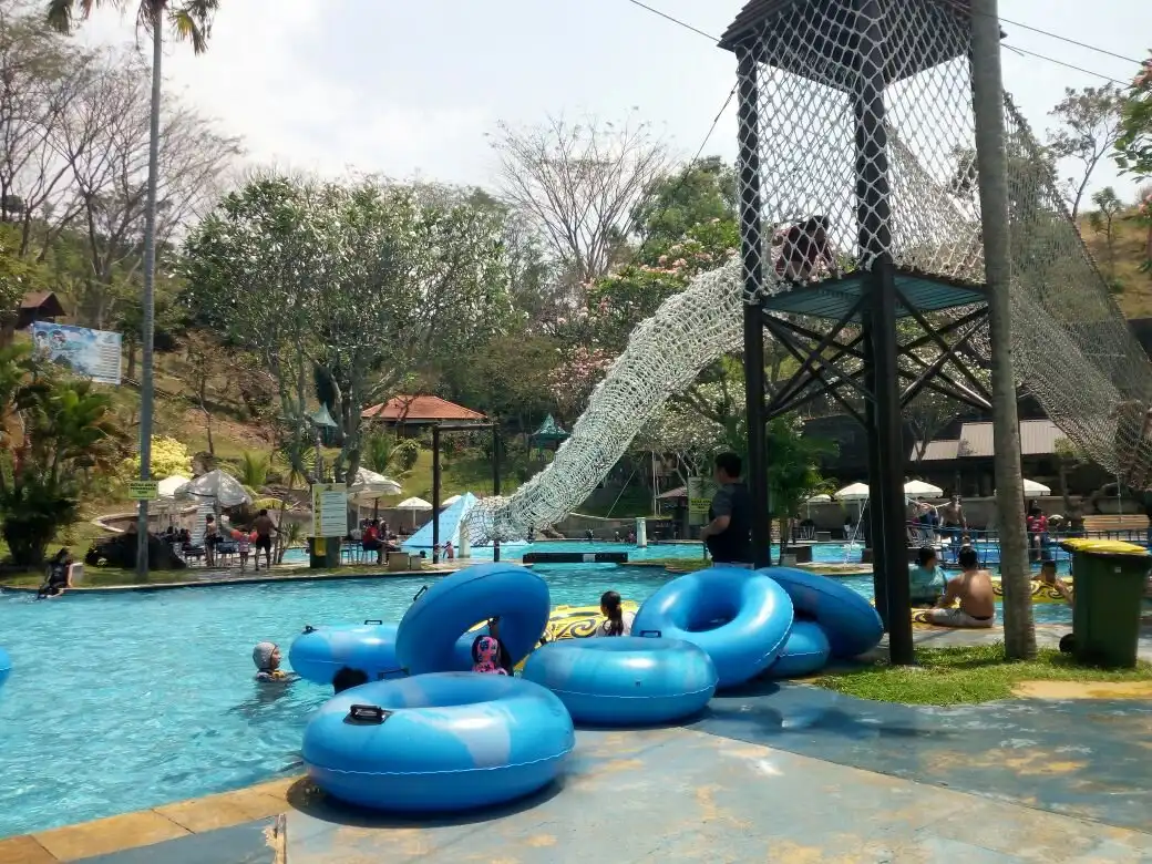 Hotels near Taman Dayu Waterpark