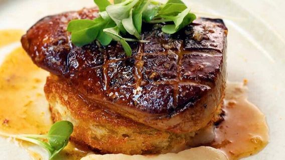 Jerry Winters Gallery formerly Joan Winters Gallery & Boutique