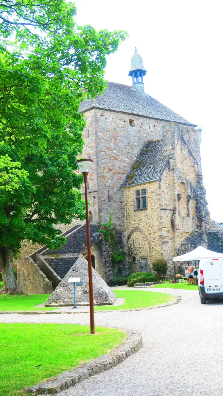 Hotels in Bricquebec