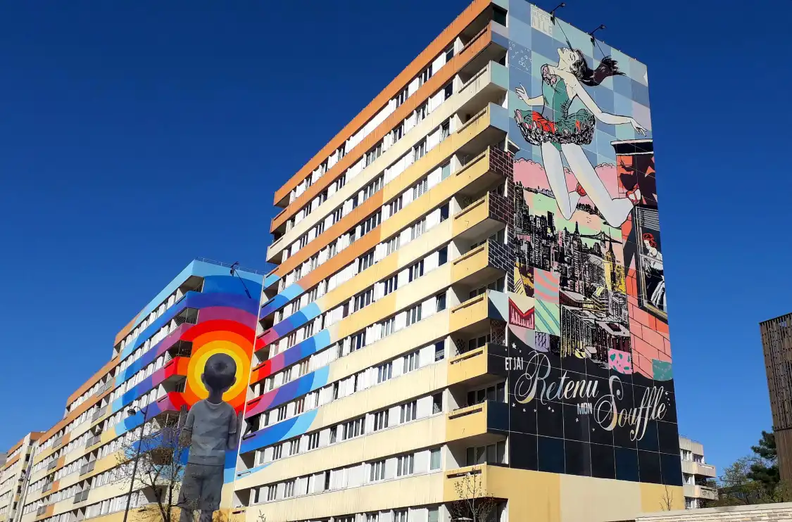 Hotels near Fresque La Danseuse de Faile