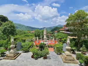 Trúc Lâm Yên Tử Zen Monastery