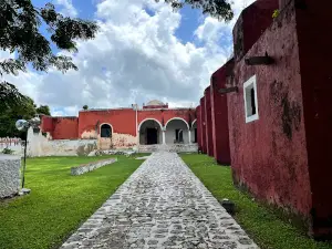 Municipal Teabo Park