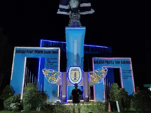 Tugu Simpang 3 Burung Anggang