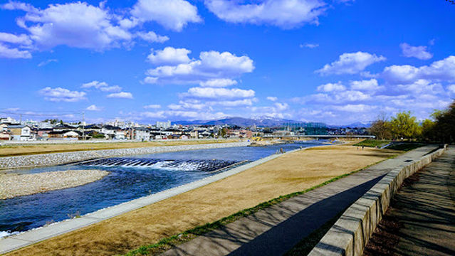 Saigawa Ryokuchi Park