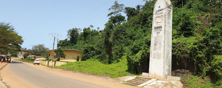 Le Monuments Aux Morts