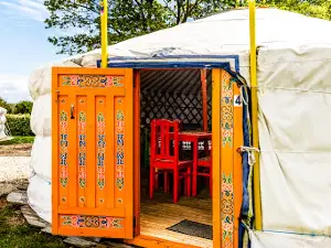 Camping Mer et Yourtes/ Camping kerlaudy