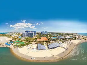 Aqua Dance Beach Club