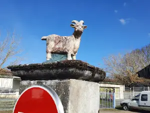 Trône des Menteurs de Moncrabeau