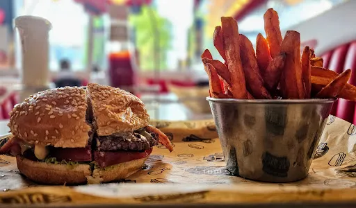 Big Moe's Diner