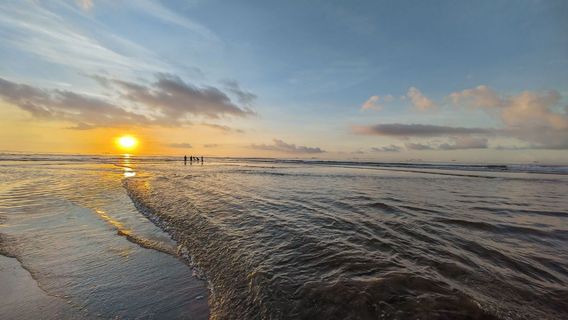 Raoping Dacheng Bay (Moon Bay)