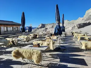 Zugspitze (Bayerische Zugspitzbahn Bergbahn AG) - The modern Cable car