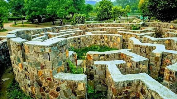 D Park Sector-62