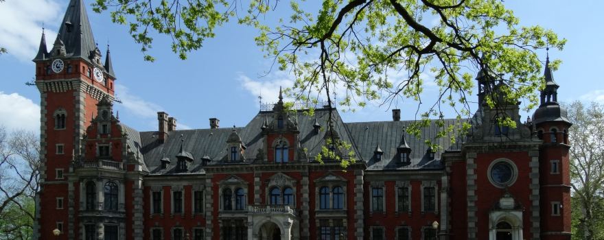Plawniowice Palace