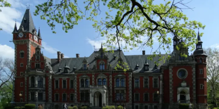 The palace and park complex in Pławniowice