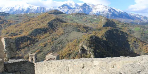 羅卡斯卡雷尼亞城堡