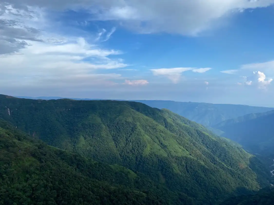 Hotels near Wah Kaba Falls
