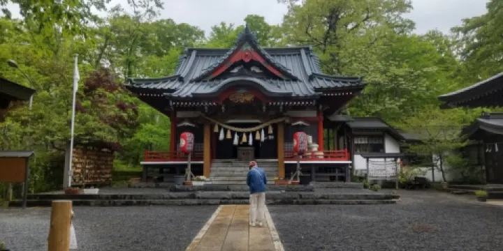山中諏訪神社