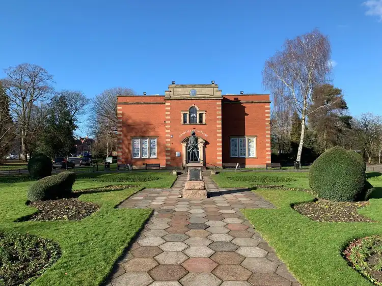 Hotels near Nuneaton Museum & Art Gallery