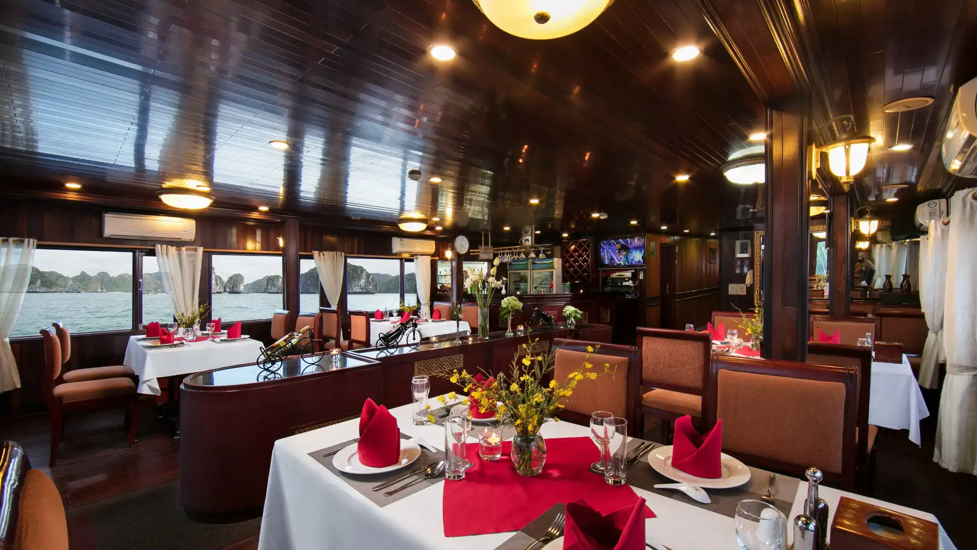 鄰近Halong Majestic Cruise的酒店