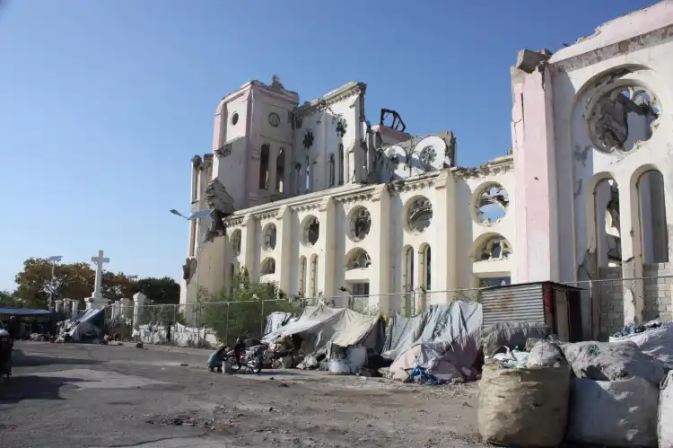 Hotels near Notre Dame Cathedral Ruins