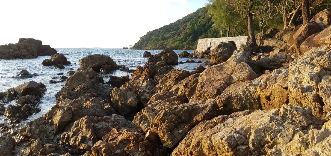 Hotels near Kung Wiman Beach