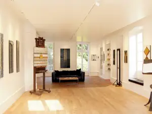 Galerie D'Art. Elaine M Goodwin