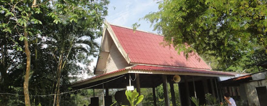 Wat Sam Phi Nong