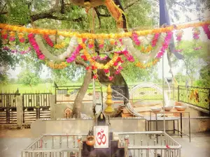 Ati Prachin Chaitanya Manokamnapurneshwar Shri Shanidev Dham Lakumdi Dist. Dewas