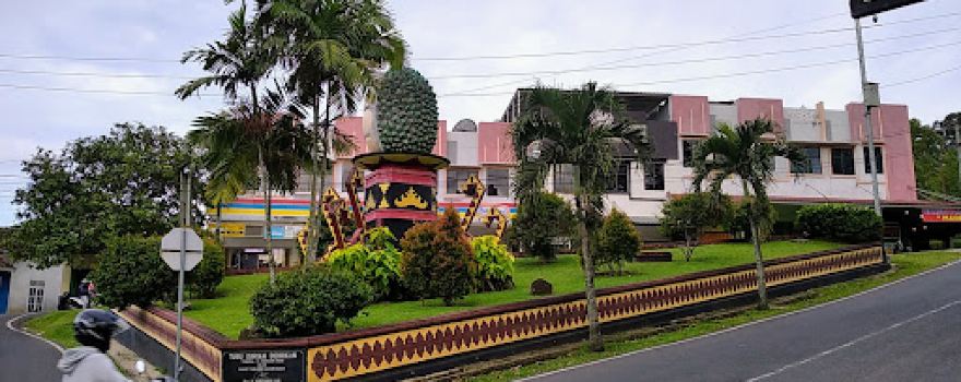 Tugu Durian Sukadanaham