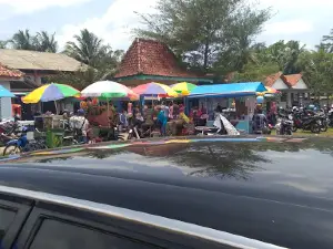Lapangan Desa Pituruh