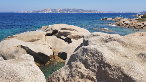 Spiaggia La Sciumara Palau Noleggio Gommoni