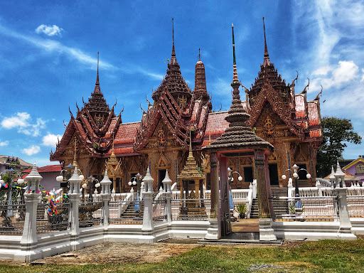 Wat Khok Saman Khun
