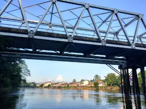 Jembatan Batang Sekadau
