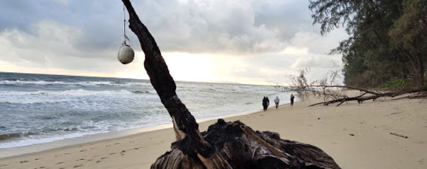 Pantai Batu Buruk