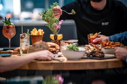 ART HOUSE Rooftop Bar & Lounge