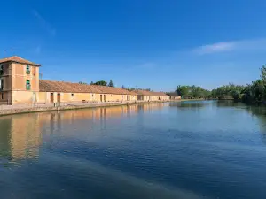 Dársena del Canal de Castilla en Medina de Rioseco