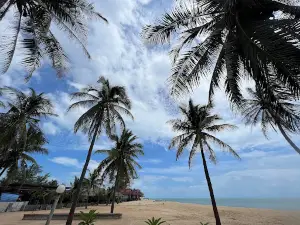 Teluk Samilae Beach