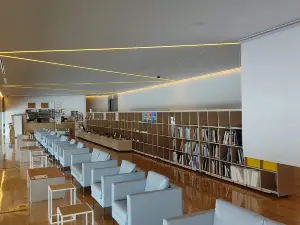 秋田縣立美術館