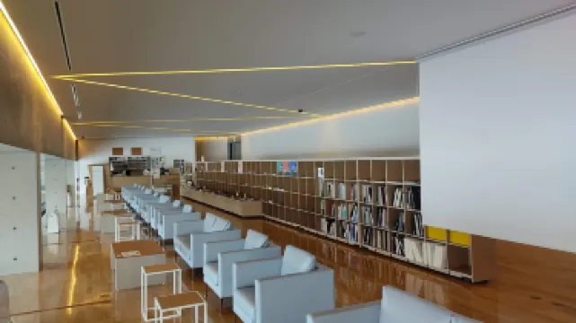 秋田縣立美術館