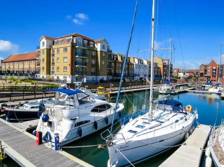 Hotels in der Nähe von Sovereign Harbour Marina