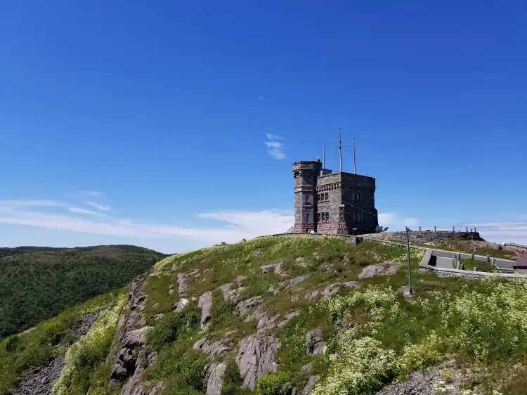 Hotels near Signal Hill National Historic Site