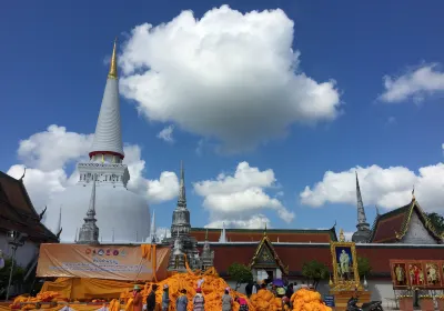 Wat Phra Mahathat Woramahawihan