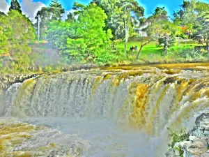 Haruru Falls
