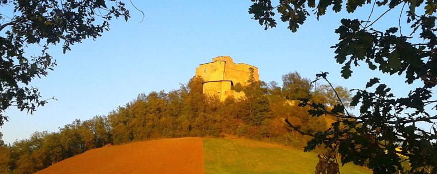 Rossena Castle