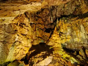 Caves of Hotton