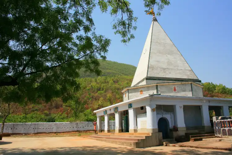 Hotels near Edward Memorial Hall